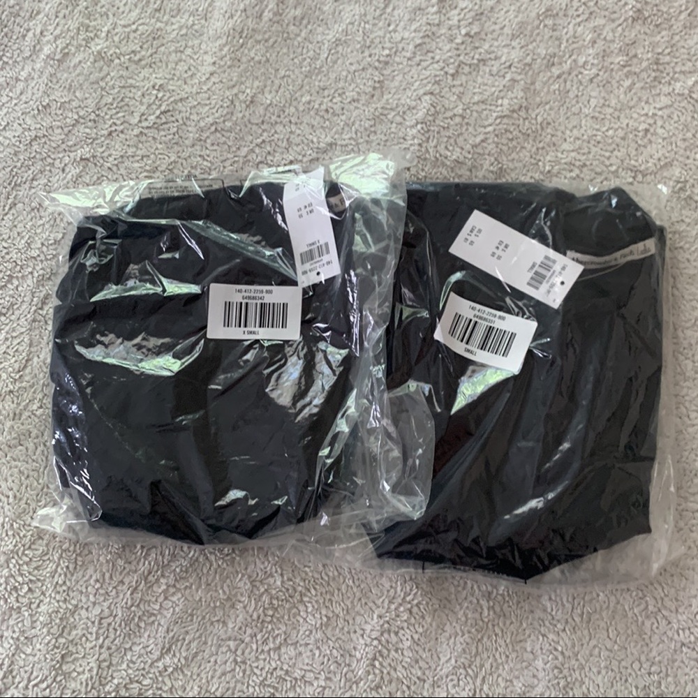 Abercrombie | Long Sleeve Twist Front Blouse - Picture 3 of 3